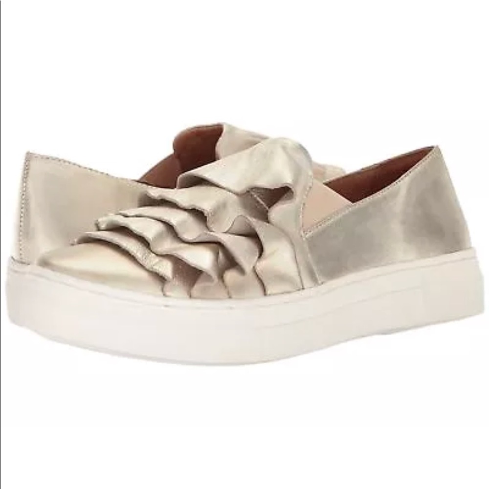 NIB Seychelles Quake Gold Loafers